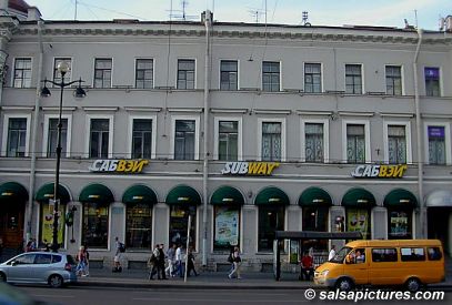 St.Petersburg: Subway ist auch schon da... ;-)